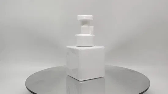 Embalaje limpio de la botella de la cara plástica de la botella del espumador de la impresión del OEM del cuadrado caliente del cuidado del bebé 400ml 600ml de la venta